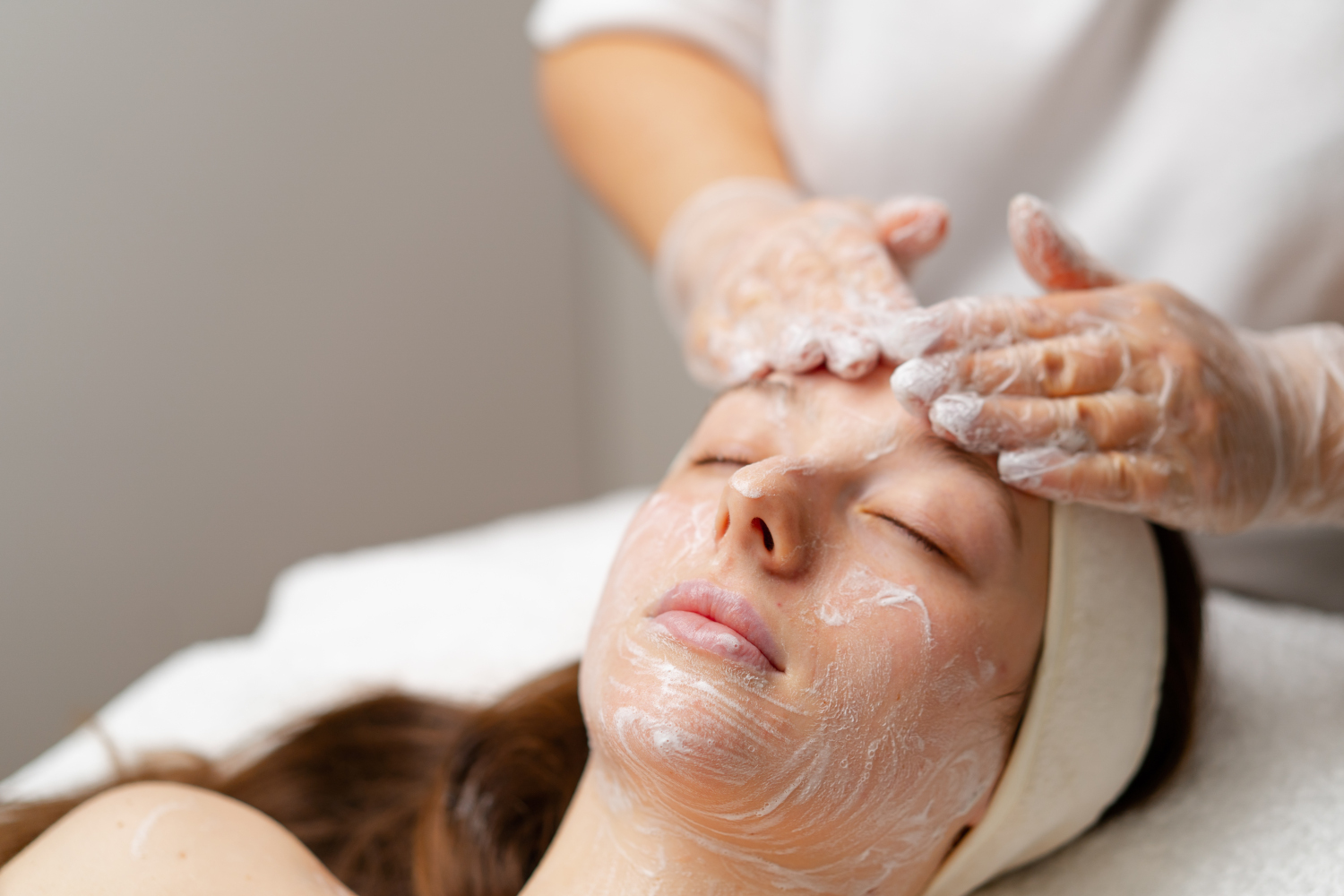 Diamond Glow Facial in Ottawa Is It Worth It Compared to Other Facials