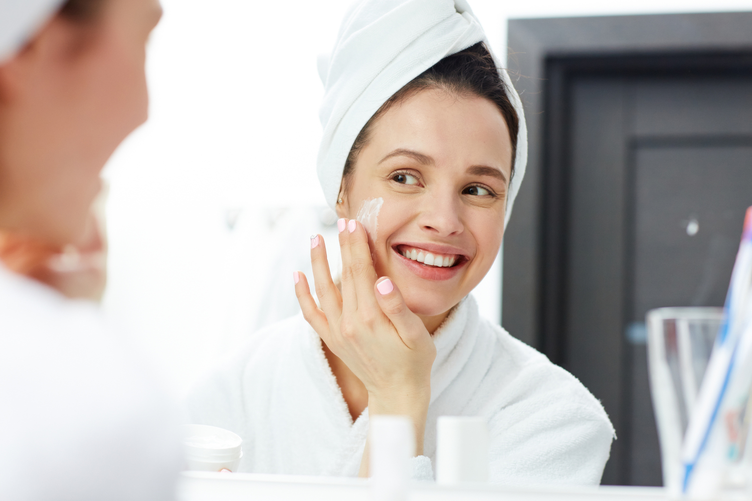 What Happens During Your First Medical Aesthetics Consultation in Ottawa